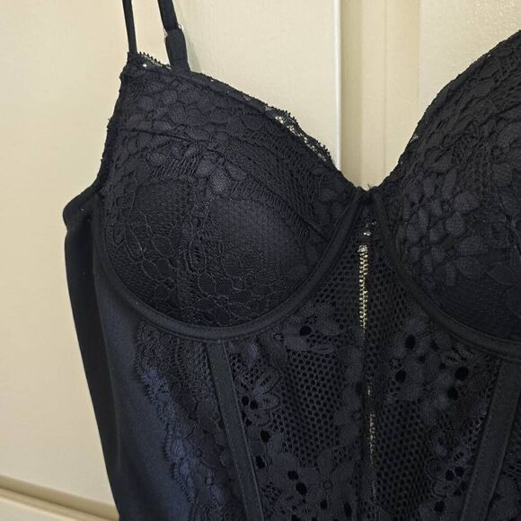 Iris black jumpsuit, lace bodice, nwot, s - Picture 3 of 7